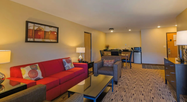 Двухместный люкс с камином с балконом и с видом на реку Best Western Plus Hood River Inn