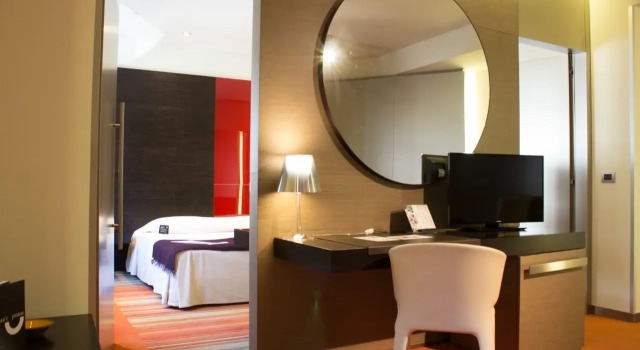 Двухместный люкс UNA HOTELS T Hotel Cagliari