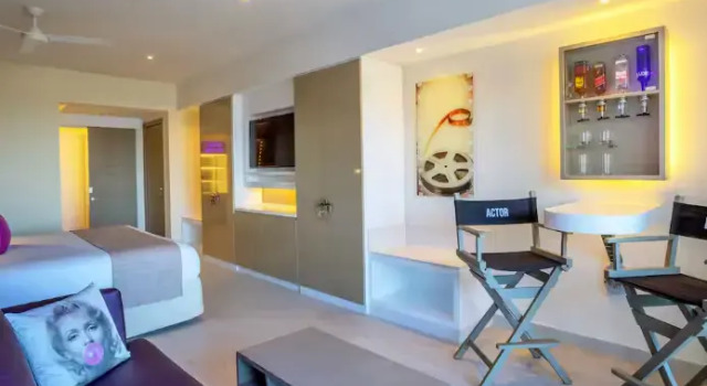 Полулюкс Star Class Planet Hollywood Cancun by Royalton, An Autograph Collection All-Inclusive Resort