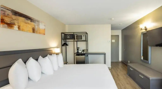 Двухместный номер Standard Les Suites de Laviolette, an Ascend Collection Hotel