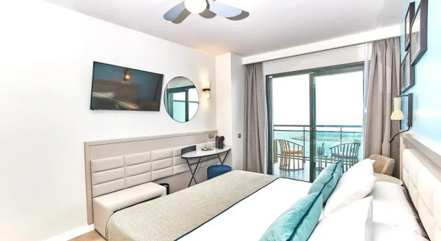 Двухместный номер Deluxe с видом на море Leonardo Hotel Fuengirola Costa del Sol