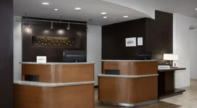 Courtyard by Marriott Lakeland, Забронировать Отель Лейкленд Lakeland - Winter Haven