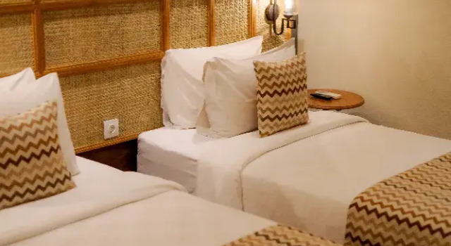Люкс Signature Mandala с 2 комнатами Fourteen Roses Boutique Hotel, Kuta