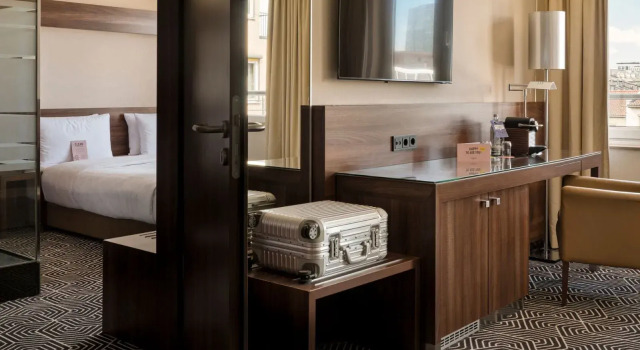 Двухместный номер Signature with skyline view Flemings Hotel Frankfurt Main-Riverside