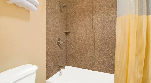 Двухместный номер Days Inn by Wyndham East Albuquerque Newly Renovated