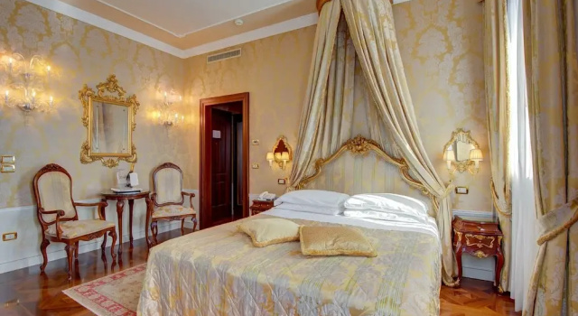 Двухместный полулюкс Prestige с видом на Гранд-канал Canal Grande