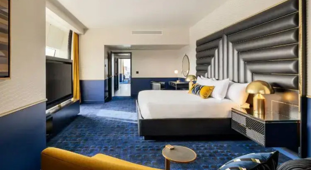 Двухместный люкс Sunrise Circa Resort & Casino