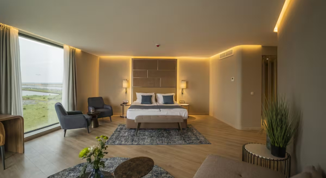 Двухместный полулюкс с видом на море Wave Resort – Ultra All Inclusive