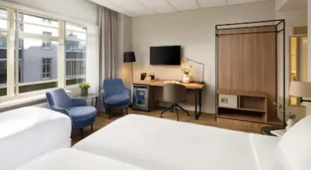 Трёхместный номер Standard NH Atlanta Rotterdam Hotel