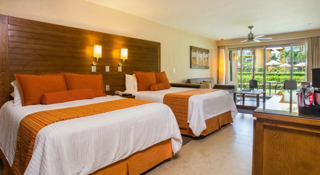 Двухместный полулюкс Preferred Club с видом на океан Secrets Aura Cozumel