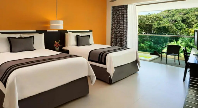 Номер with Hot Tub Deluxe with Tropical View Dreams Huatulco Resort & Spa