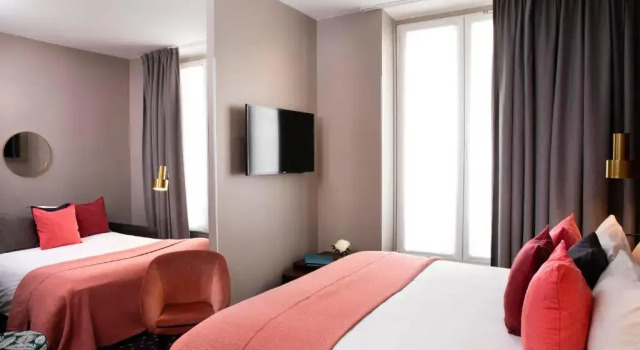 Двухместный полулюкс Hôtel Maxim Folies