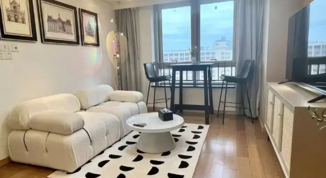 Двухместный люкс Comfort c 1 комнатой с видом на город Shanghai Lerongju Boutique Apartment Metro Line 8 20meter