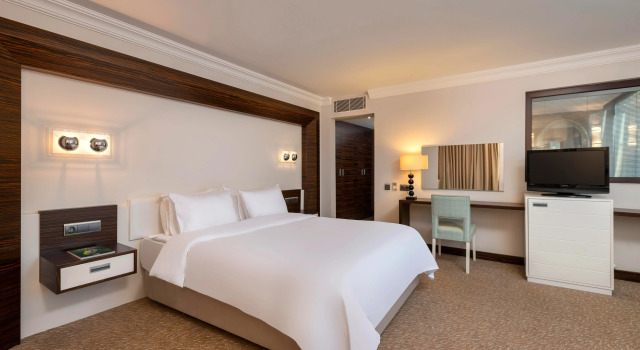 Двухместный люкс Jacuzzi Rixos Park Belek - The Land Of Legends Access