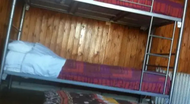 Кровать в общем номере (мужской номер) Hostel Louise
