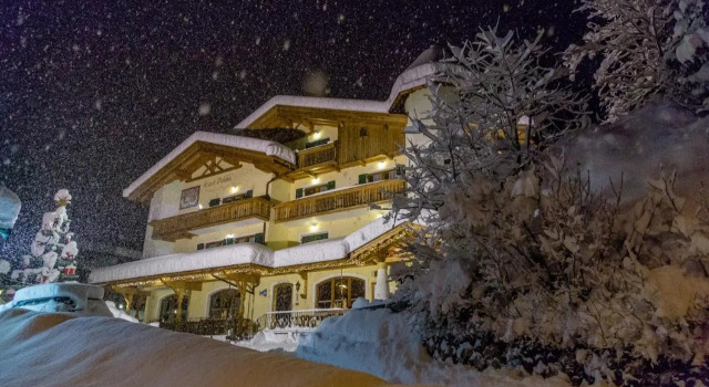 Pineta Pastry Hotel