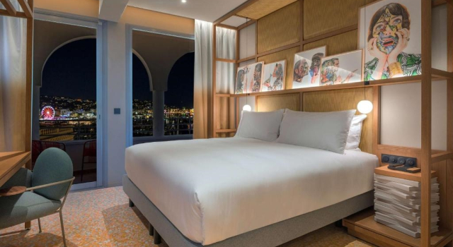 Люкс Canopy Sky с 2 комнатами Canopy by Hilton Cannes