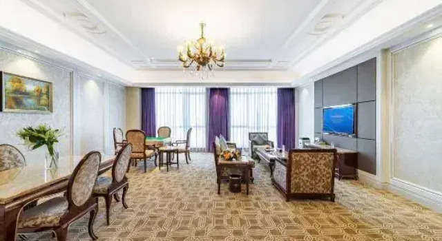 Двухместный люкс Howard Johnson by Wyndham Zunyue Hotel Chengdu