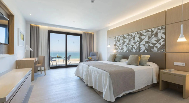 Люкс Heaven seafront Hipotels Barrosa Park