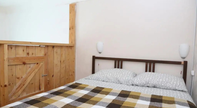 Happy House Hostel Liteyny, Забронировать Хостел Хостелы Санкт-Петербурга, рядом с Анненкирхе, Хостел