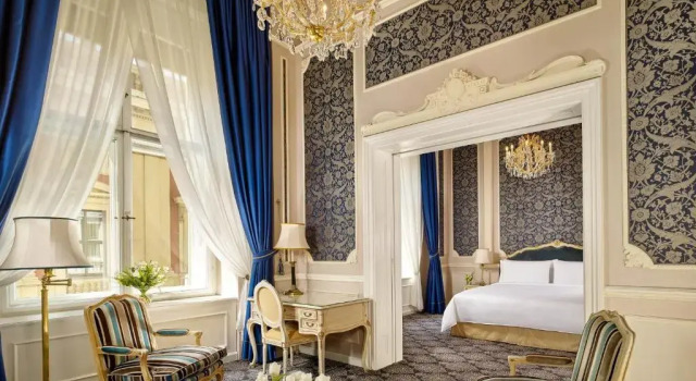 Двухместный люкс Elisabeth c 1 комнатой Hotel Imperial, a Luxury Collection Hotel, Vienna