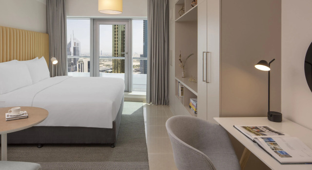 Четырёхместный люкс с 2 комнатами с видом на Бурдж-Халифа Staybridge Suites Dubai Financial Centre by IHG