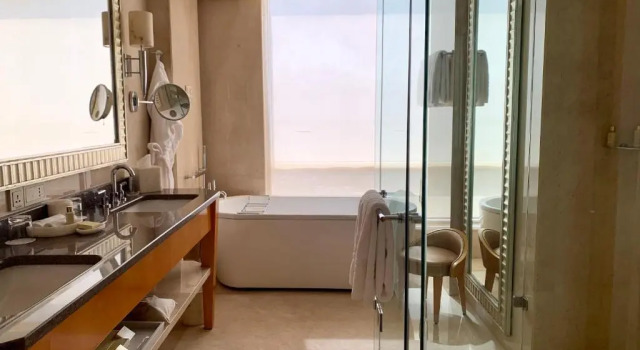 Двухместный номер Premier с видом на город Отель Four Seasons Hotel Mumbai