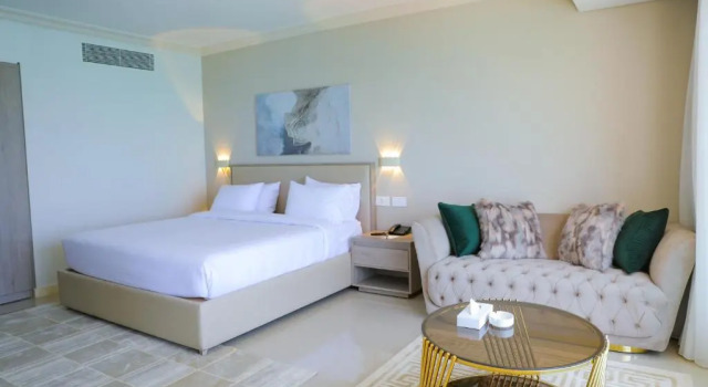 Двухместный люкс Royal Triumph White Sands Hotel