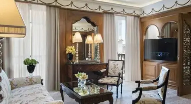 Двухместный люкс Executive Hassler Roma