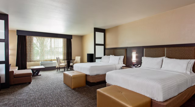 Люкс c 1 комнатой Holiday Inn Express & Suites Anaheim Resort Area by IHG