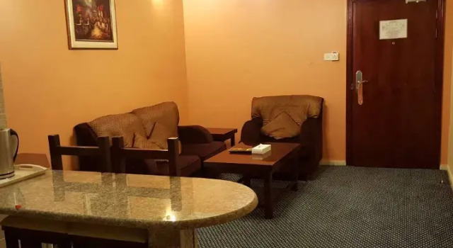 Двухместный семейный люкс Al Bustan Tower Hotel Suites