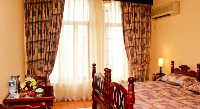 Номер Standard Grand Oriental Hotel