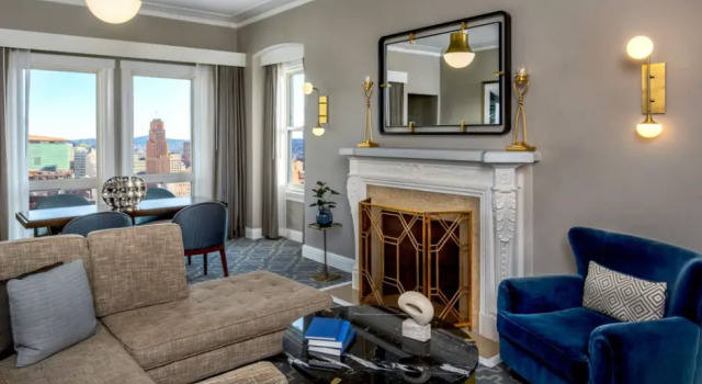 Двухместный люкс Stone Hotel Adagio, Autograph Collection