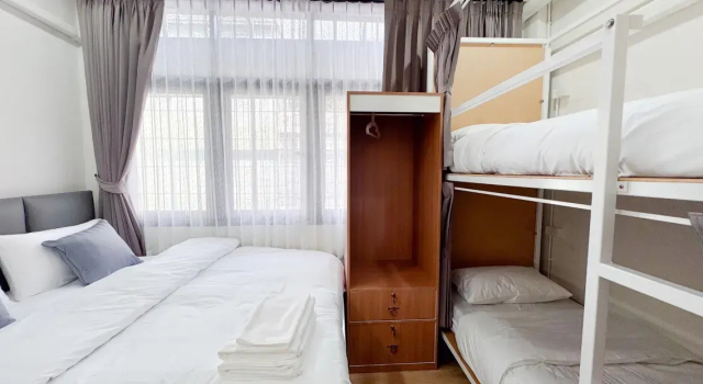 Трёхместный номер без окна семейный Vintana Siam Bangkok Hotel