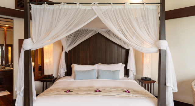 Pool Residence с 3 комнатами oceanfront Napasai Samui Residence