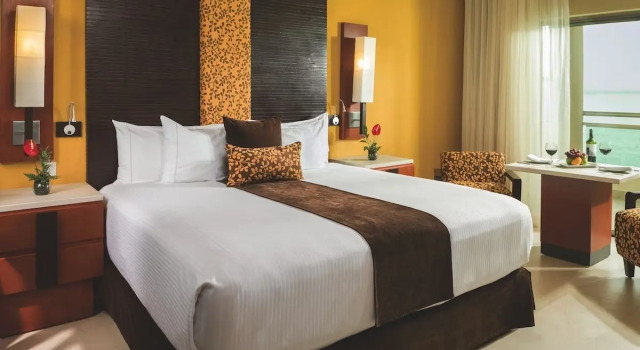 Четырёхместный люкс Swim Up oceanfront Generations Riviera Maya Oceanfront Family Resort, All & More Inclusive