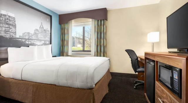 Двухместный номер Mobility Accessible Luxe Hotel Nashville Airport