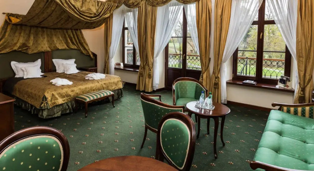 Двухместный полулюкс Deluxe Dwór Kombornia Hotel&SPA