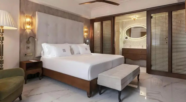 Двухместный полулюкс Deluxe с балконом Santa Catalina, a Royal Hideaway Hotel - Gran Lujo