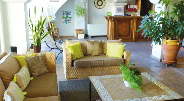Lagrange Vacances Port-Marine, Забронировать Отель СПА-отели Сент-Максима, SPA-услуги