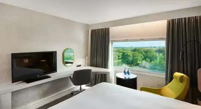Двухместный номер Deluxe Hilton London Heathrow Airport