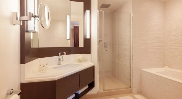 Двухместный полулюкс Hôtel Barrière Le Royal Deauville