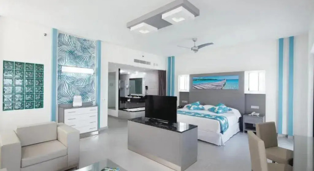 Двухместный люкс с видом на море Hotel Riu Playa Blanca - All Inclusive