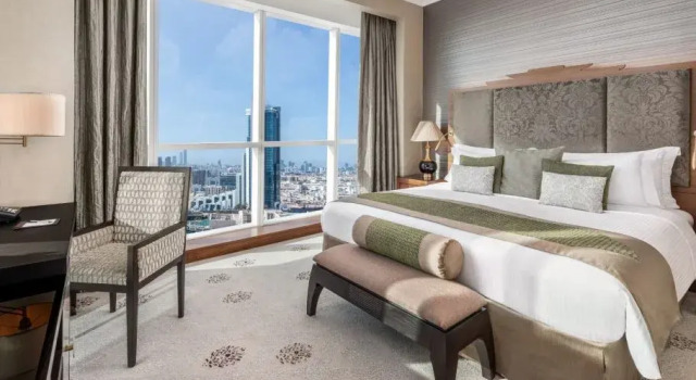 Двухместный клубный полулюкс c 1 комнатой Dusit Thani Abu Dhabi