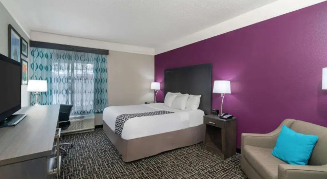 Двухместный номер Accessible La Quinta by Wyndham Latham Albany Airport