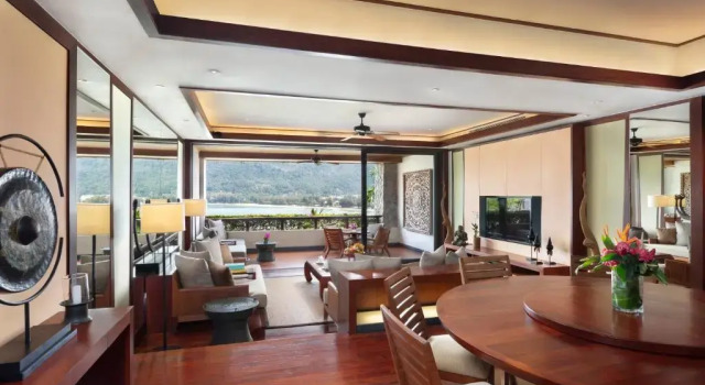 Люкс с террасой с 3 комнатами Andara Resort Villas