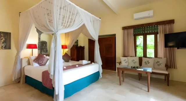 Двухместный люкс с видом на море Taman Sari Bali Resort and Spa