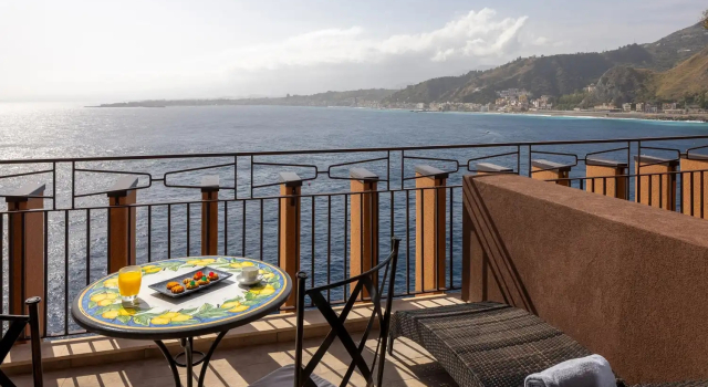 Двухместный номер Premium UNA Hotels Capotaormina