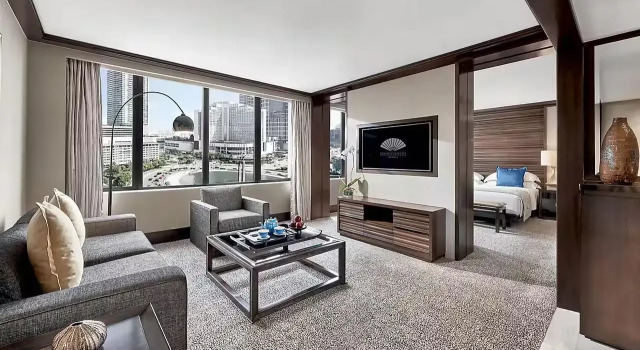 Четырёхместный люкс Urban с 2 комнатами Mandarin Oriental, Jakarta