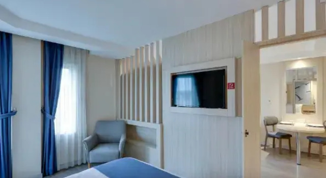 Двухместный полулюкс Ramada by Wyndham Istanbul Old City